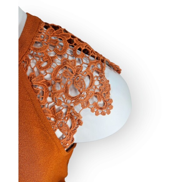 Monteau Blouse Size Large Burnt Orange Lace Sleeves Keyhole Back Pullover - Picture 4 of 9